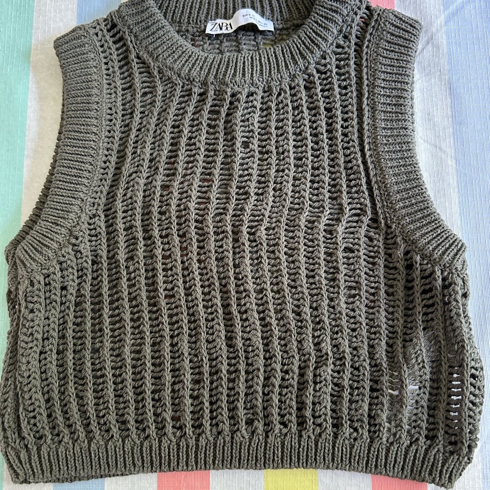 Zara Green Crew Neck Sweater